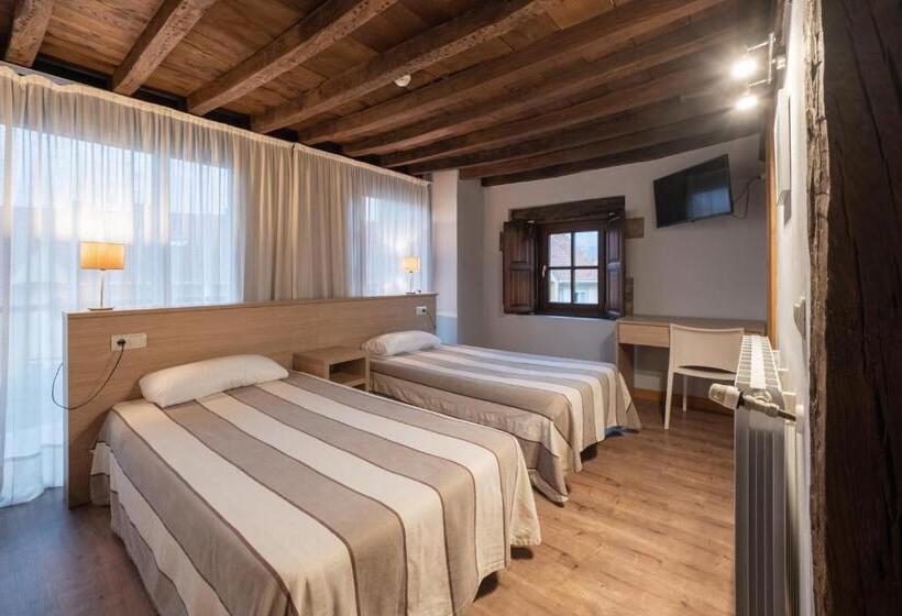 Номер Стандарт Трехместный, Posada La Robla
