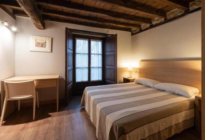Номер Стандарт, Posada La Robla