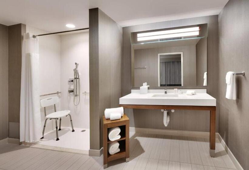 Люкс Кровать Кинг, Courtyard By Marriott Atlanta Duluth Downtown