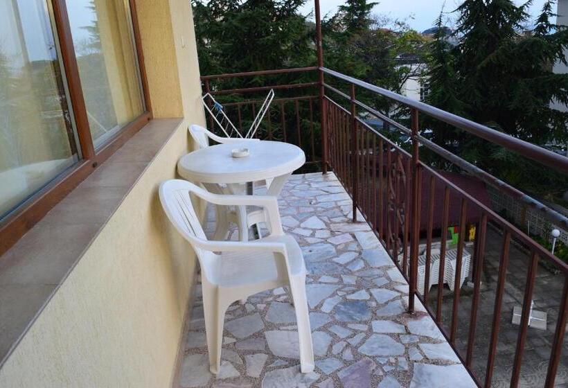 Apartamento 2 Dormitórios, Family Hotel Chris