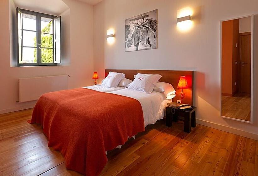 Quarto Estandar, Hospederia De Alesves