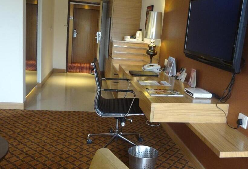 Номер Superior, Pride Plaza Hotel, Ahmedabad