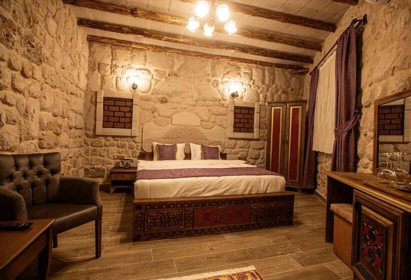 Номер Стандарт, Ada Cave Suites