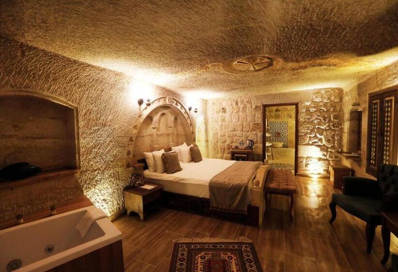 Люкс, Ada Cave Suites