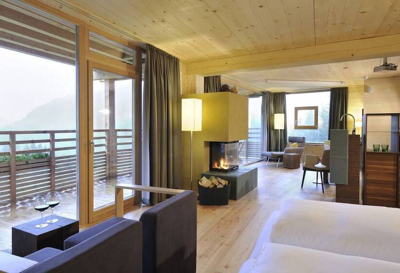 سوییت, Holzhotel Forsthofalm