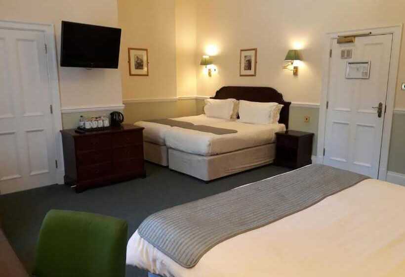 Семейный Номер, Lynford Hall Hotel