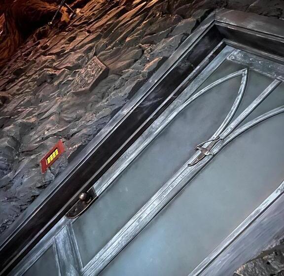 Номер Стандарт, Excalibur Mini