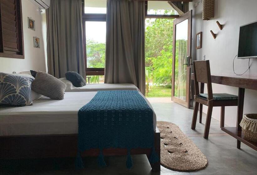 Quarto Triplo Deluxe, Vila Das águas