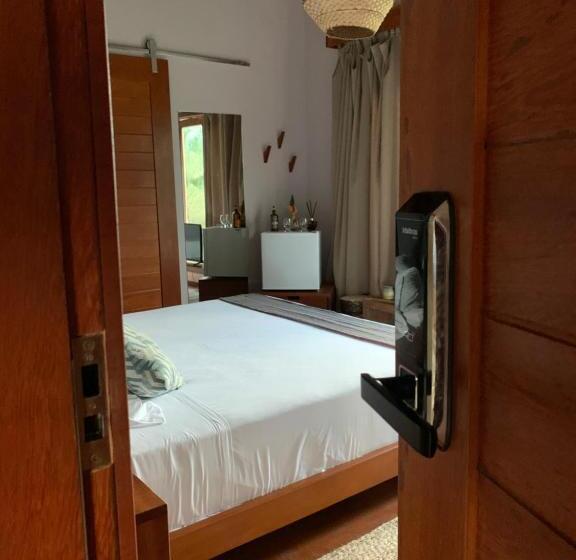Quarto Triplo Deluxe, Vila Das águas
