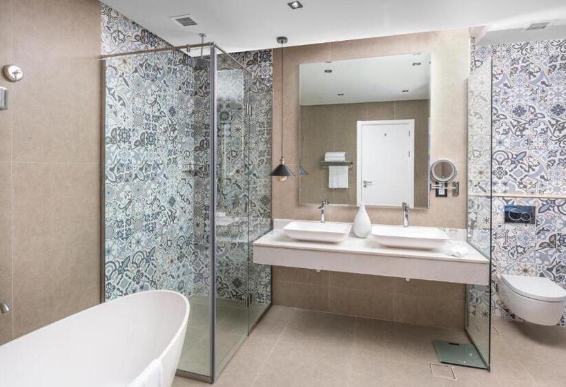 小型套房, Radisson Blu Hotel Riyadh Qurtuba