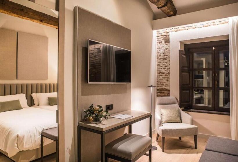 غرفة سوبيريور, Sofraga Palacio