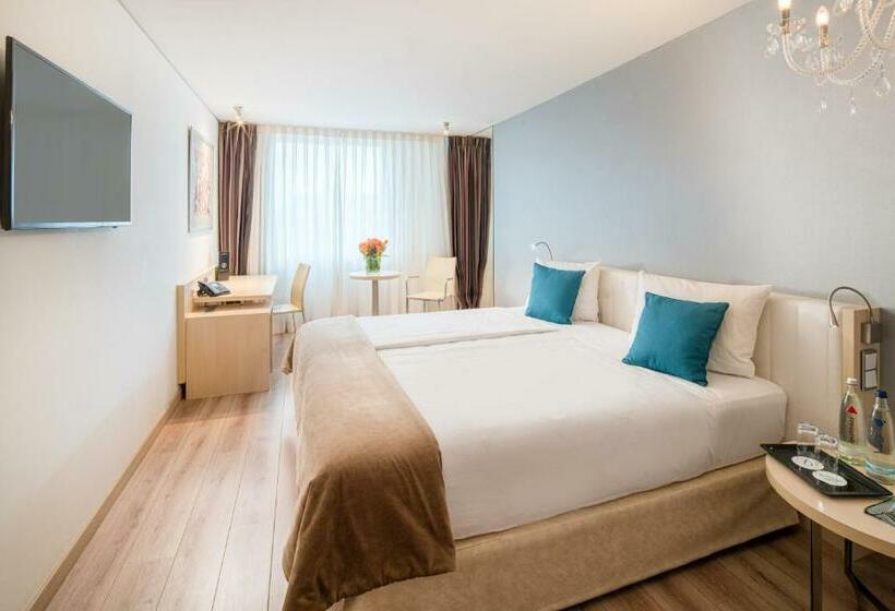 اتاق استاندارد, Abba  Berlin
