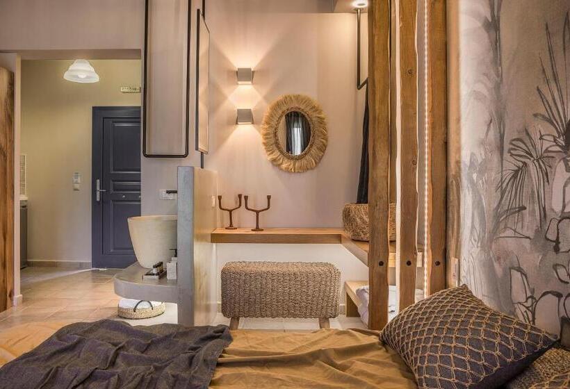 스탠다드 스튜디오, Avithos Resort