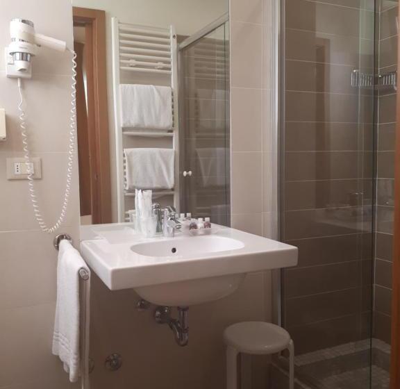 Quarto Superior, Accademia