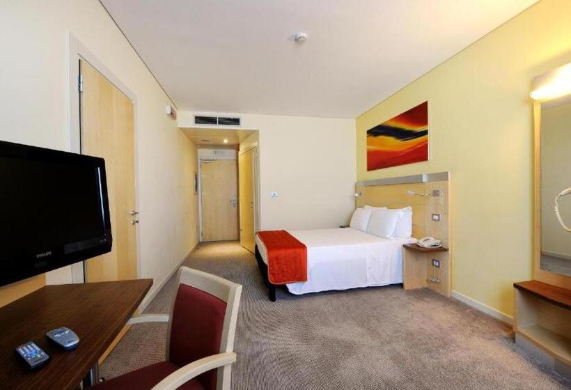 Номер Стандарт, Bes Hotel Bergamo Ovest