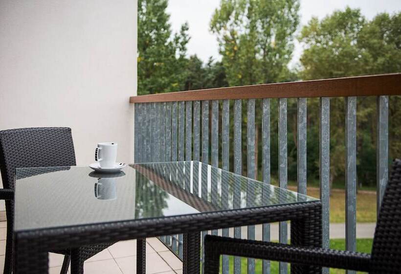 Номер Премиум, Holiday Inn Resort Warsaw Józefów, An Ihg