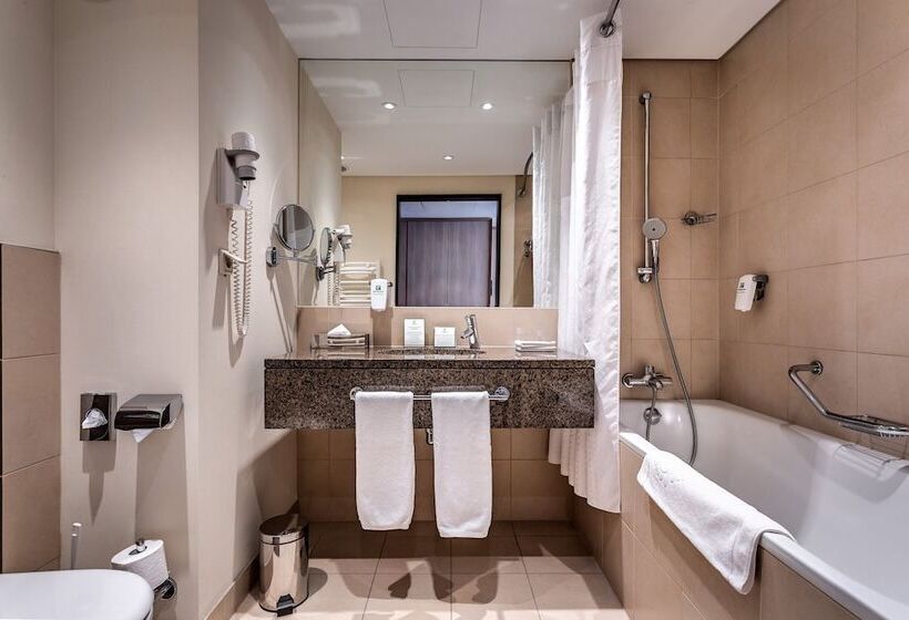 Номер Стандарт, Holiday Inn Resort Warsaw Józefów, An Ihg