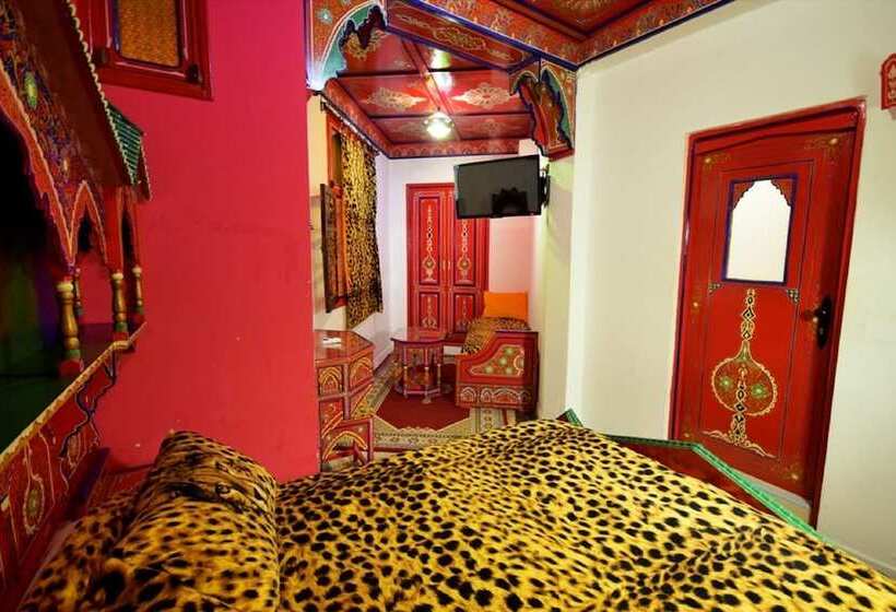 غرفة قياسية فردية, Madrid