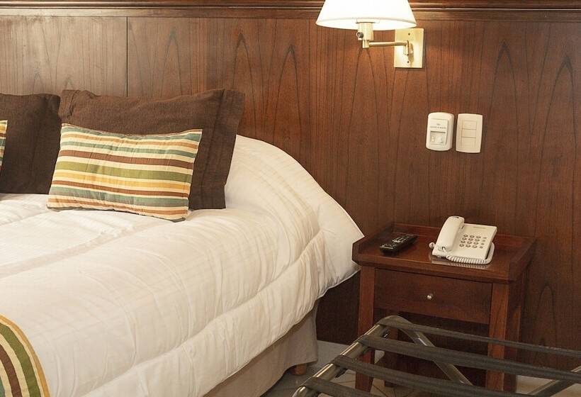 اتاق استاندارد چهار تخته, O2 Hotel Buenos Aires