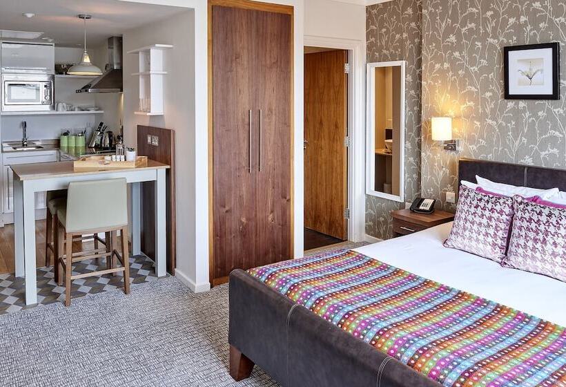 스탠다드 스튜디오, Staybridge Suites Liverpool, An Ihg