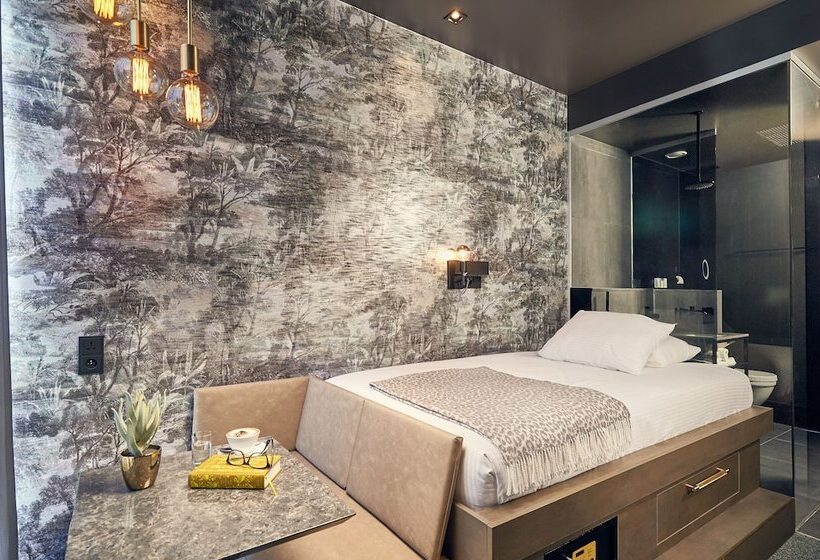Номер Стандарт, Van Der Valk Hotel Brussels Airport
