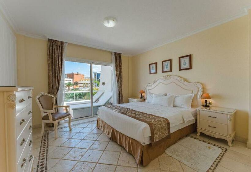 Люкс 2 Спальни, Flamingo Suites Boutique