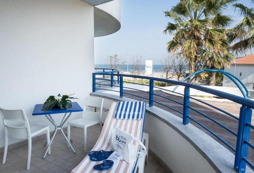 标准三人间, Blu Suite Resort