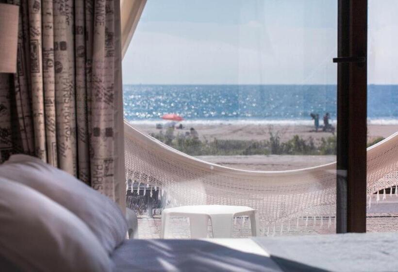 Люкс Вид на Море, Y Cabañas Campanario