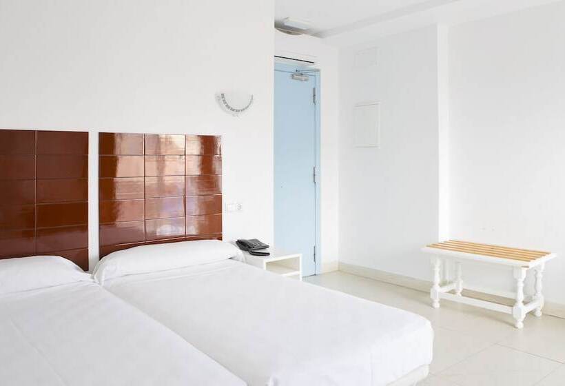 Quarto Estandar com Sacada, Eliseos