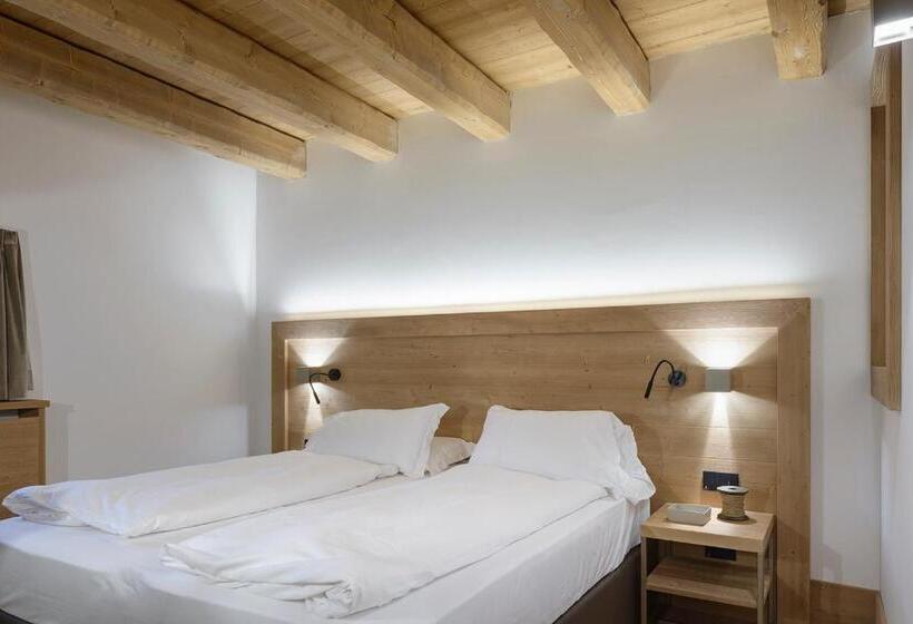Номер Deluxe, Royal Hotel Cortina