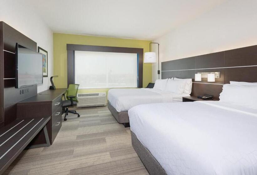 Номер Стандарт Адаптированный для Инвалидов, Holiday Inn Express & Suites   Firestone   Longmont , An Ihg