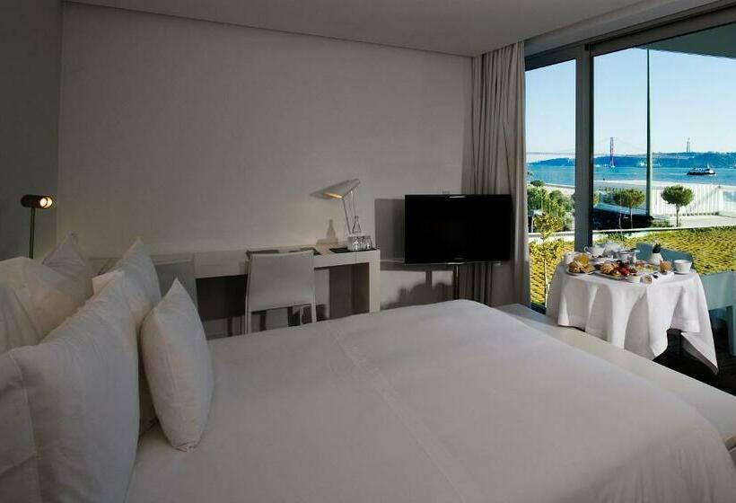 带阳台的高级房间, Altis Belem Hotel & Spa, A Member Of Design Hotels