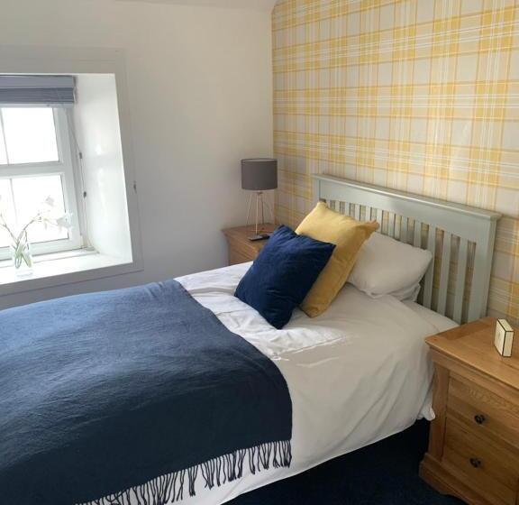 Family Suite, Lochindaal