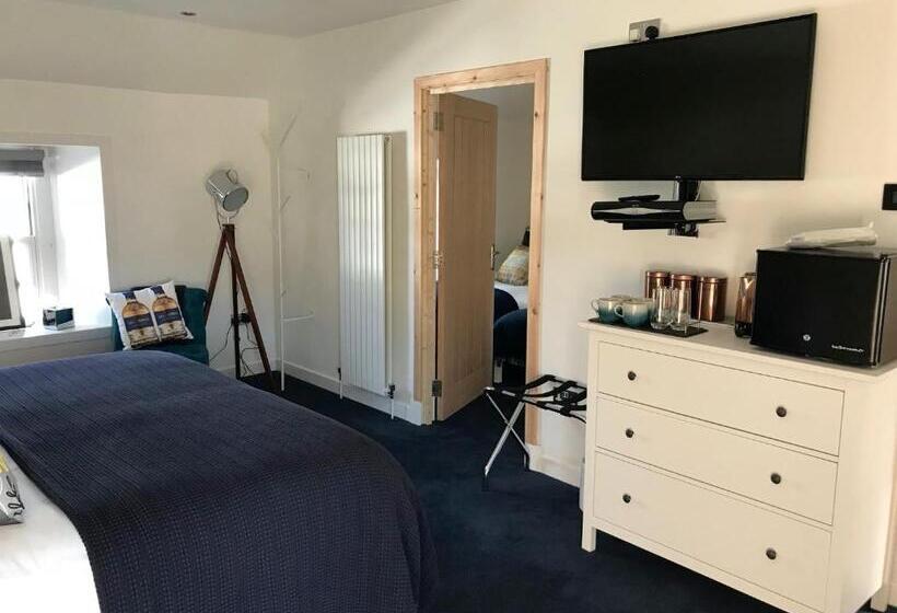 Family Suite, Lochindaal