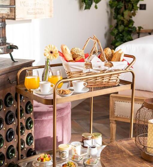 Номер Стандарт с Гидромассажем, La Bastide Du Rocher Boutique Hôtel & Spa