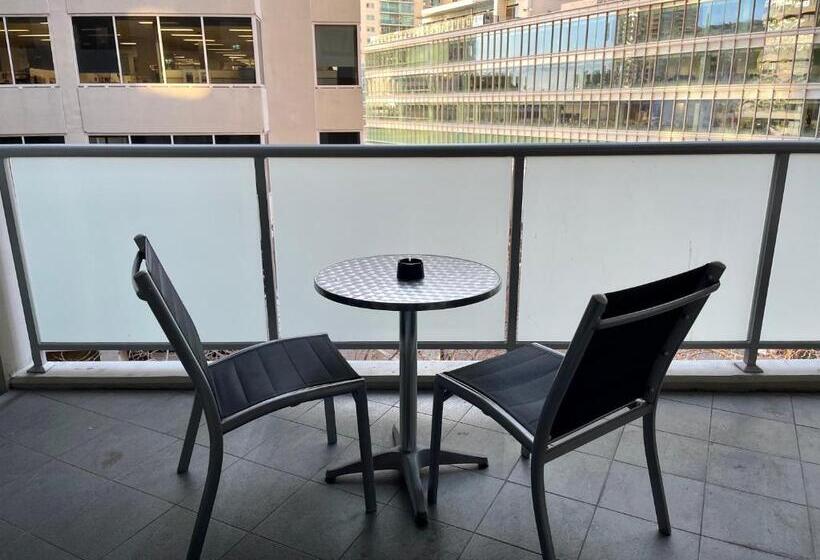 2 베드룸 이그제큐티브 아파트, Apx World Square