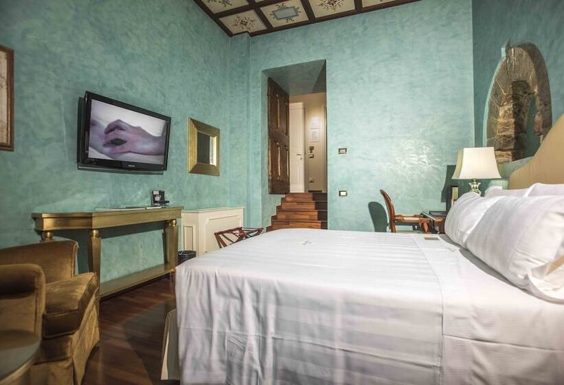 اتاق لوکس با وان آب گرم, Golden Tower Hotel & Spa