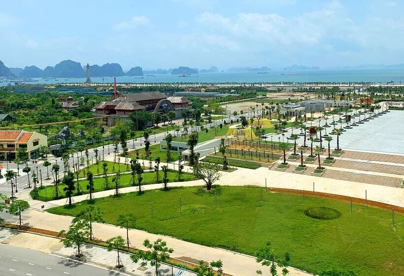 اتاق اجرایی, Novotel Ha Long Bay