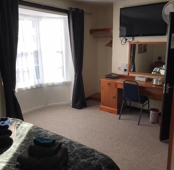 اتاق استاندارد, Dolphin Hotel Public House Weymouth