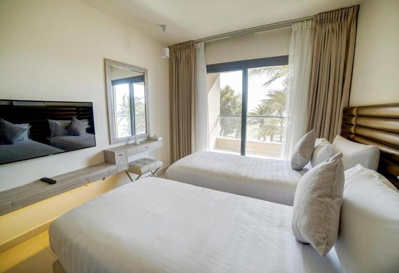 غرفة قياسية مطلّة علي البحر مزوَّدة بشُرفة, Sea View