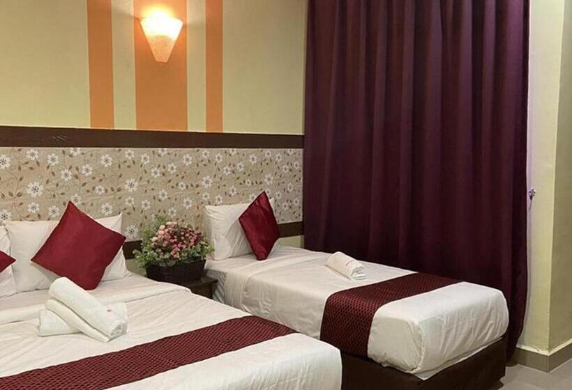 Cameră Triplă Standard, Sun Inns Meru Raya