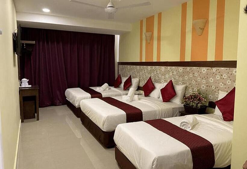 Семейный Номер, Sun Inns Meru Raya