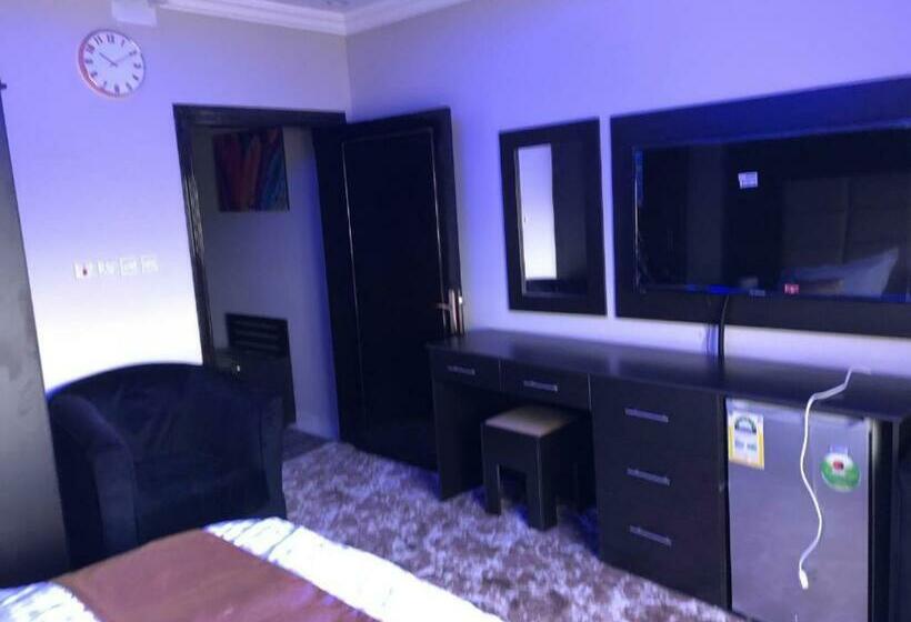 스위트, Al Tal Serviced Apartments