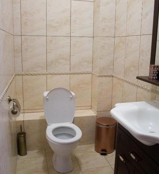 سوییت, арт готель династія