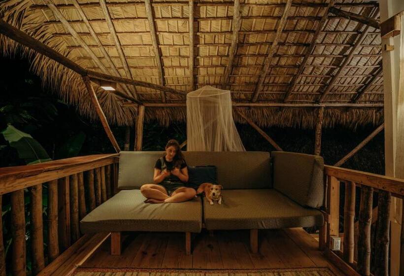 اتاق خانوادگی با چشم‌انداز باغ, El Valle Lodge