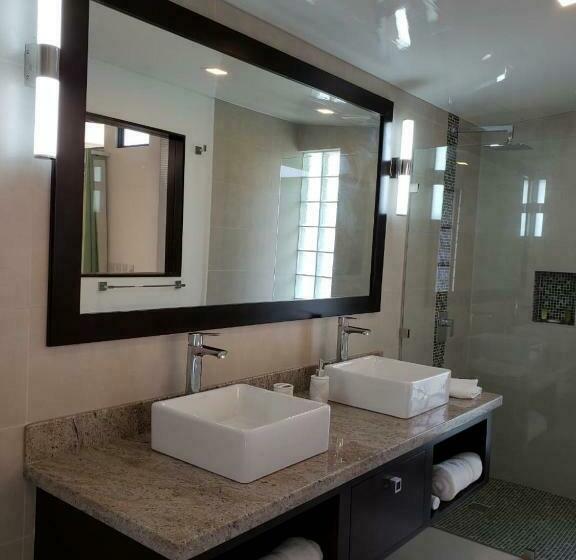 Standard studio with lake view, Laguna Arenal
