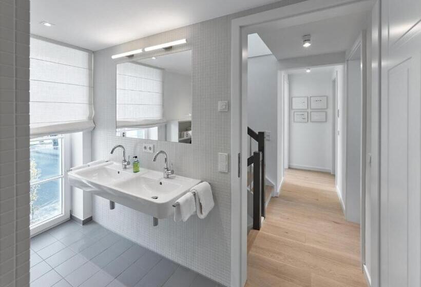 Дом 3 Спальни, Gästehaus Cantzheim