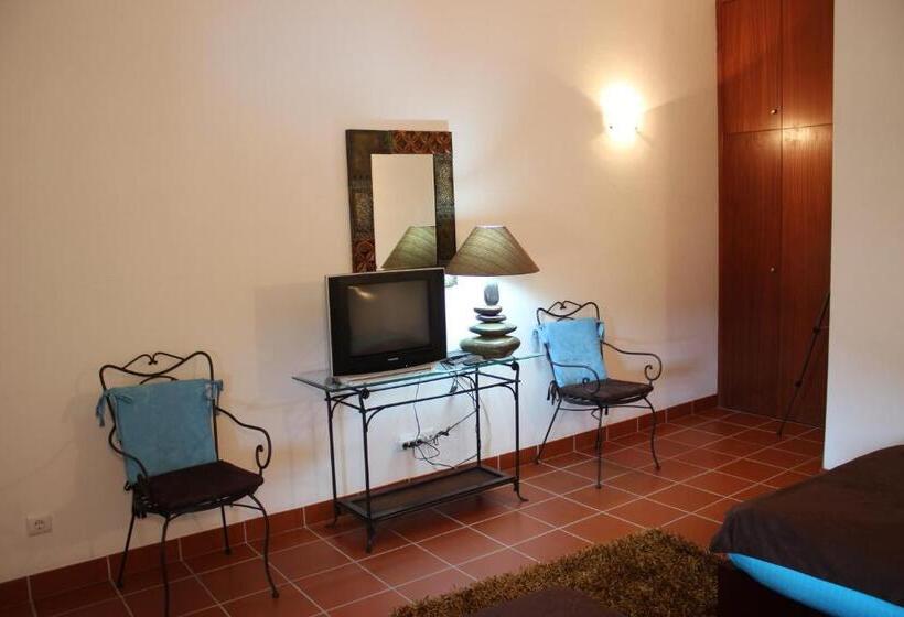 Номер Стандарт, Casa Do Adro De Parada