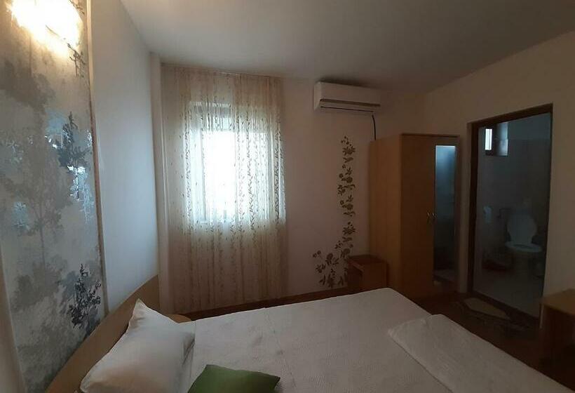 Четырехместный Номер Стандарт, Vila Liliana