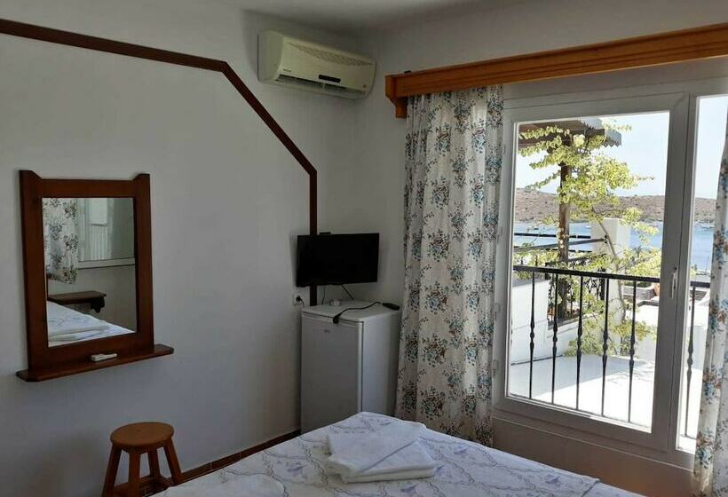 Номер Стандарт Вид на Море, Berg Otel